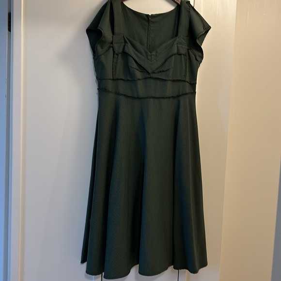 Stop Staring - Picture 5 of 10